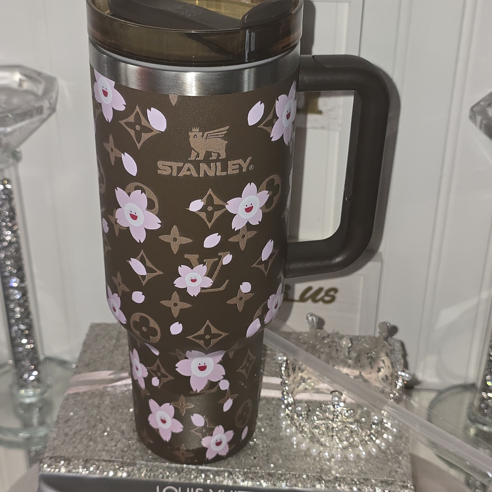 NWB Fashion Floral Tumbler 40oz